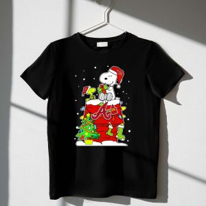 Atlanta Braves Snoopy Christmas Celebration With Woodstock And Gifts Shirt