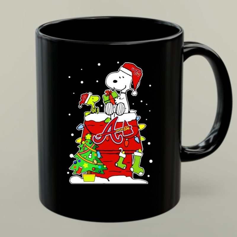 Atlanta Braves Snoopy Christmas Celebration With Woodstock And Gifts 1 Mug.jpg