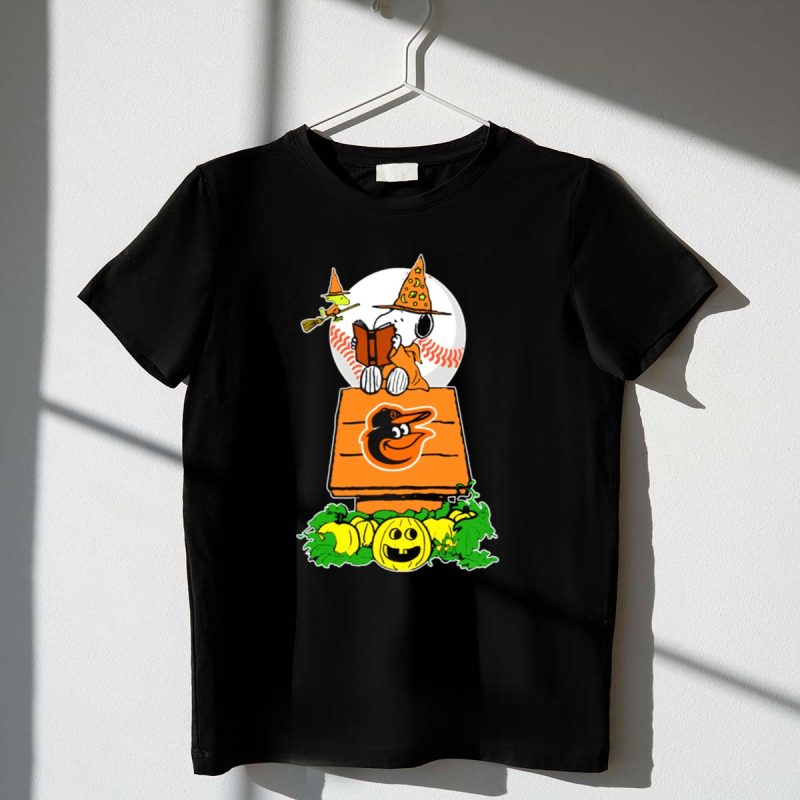 Baltimore Orioles Halloween Snoopy Reading On Doghouse With Woodstock And Pumpkins T Shirt 1