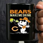 Bears Make Me Drink Snoopy For Chicago Bears Fans 3 mug.jpg