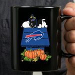 Buffalo Bills Snoopy Pumpkin House 3 mug.jpg