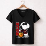 Bulls Snoopy With Basketball And Chicago Bulls Red 6 Womens V Neck