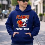 Calgary Flames Snoopy Perfect Smile 8 Hoodie.jpg