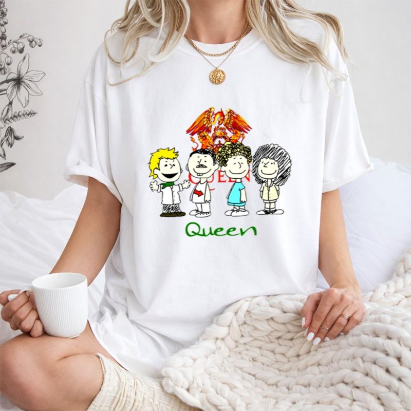 Charlie Brown And Friends As Queen 1 T Shirt.jpg