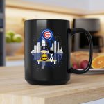Charlie Brown And Snoopy Dog Watching City Chicago Cubs 2 mug.jpg