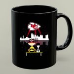 Charlie Brown And Snoopy Dog Watching Kansas City Chiefs 1 mug.jpg