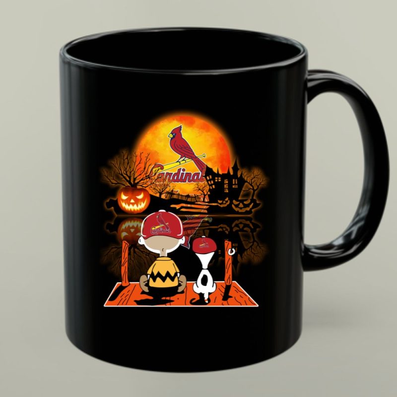 Charlie Brown And Snoopy Watching St Louis Cardinals Halloween 1 Mug.jpg