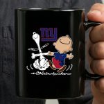 Charlie Brown Snoopy New York Giants Dance 3 mug 1.jpg