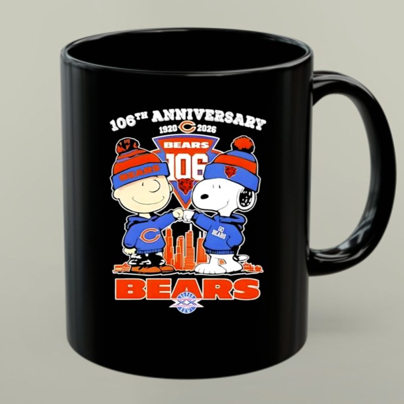 Charlie Brown And Snoopy Chicago Bears 106Th Anniversary 1920 2026 1 Mug.jpg