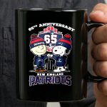 Charlie Brown touch hand Snoopy New England Patriots 65th anniversary 3 mug.jpg
