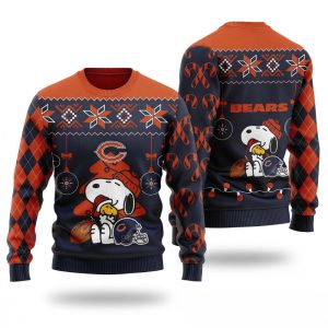 Chicago Bears Charlie Brown and Snoopy Football Ugly Sweater 1.jpg