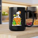 Chicago Bears Snoopy Christmas Ensemble 2 mug.jpg