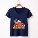 Chicago Bears Snoopy and Woodstock Driving Car with Flag 5 Womens V Neck