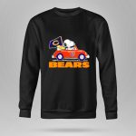 Chicago Bears Snoopy and Woodstock Driving Car with Flag 9 Sweatshirt