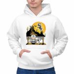 Chicago White Sox Snoopy X Charlie Brown Sit Under Moon Peanuts Halloween 2 Hoodie.jpg