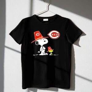 Cincinnati Reds Snoopy And Woodstock Baseball Fans Shirt