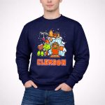 Clemson Tigers Grinch and Snoopy Nuts Welcome Christmas 3 Sweatshirt.jpg