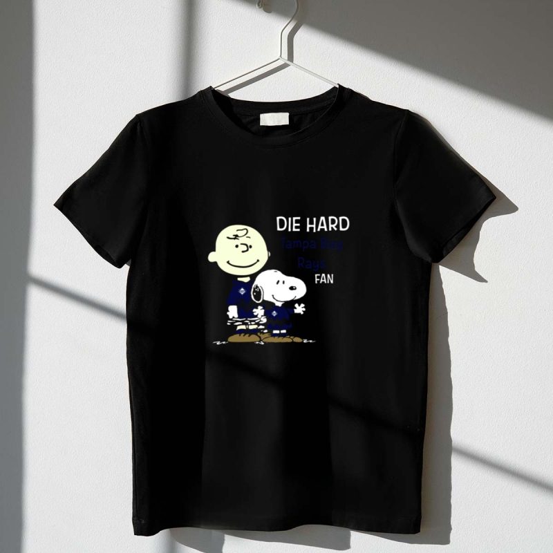 Die Hard Tampa Bay Rays Fan Snoopy And Charlie Brown 1 T Shirt.jpg