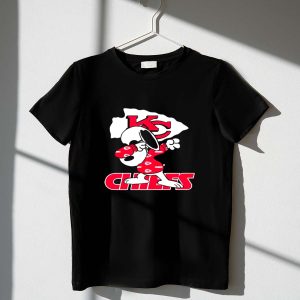 Dabbing Snoopy Wear Kansas City Chiefs 1 T Shirt
