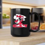 Dabbing Snoopy Wear Kansas City Chiefs 2 mug.jpg