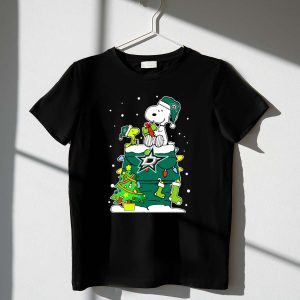 Dallas Stars Christmas With Snoopy And Woodstock Holiday Scene 1 T Shirt.jpg
