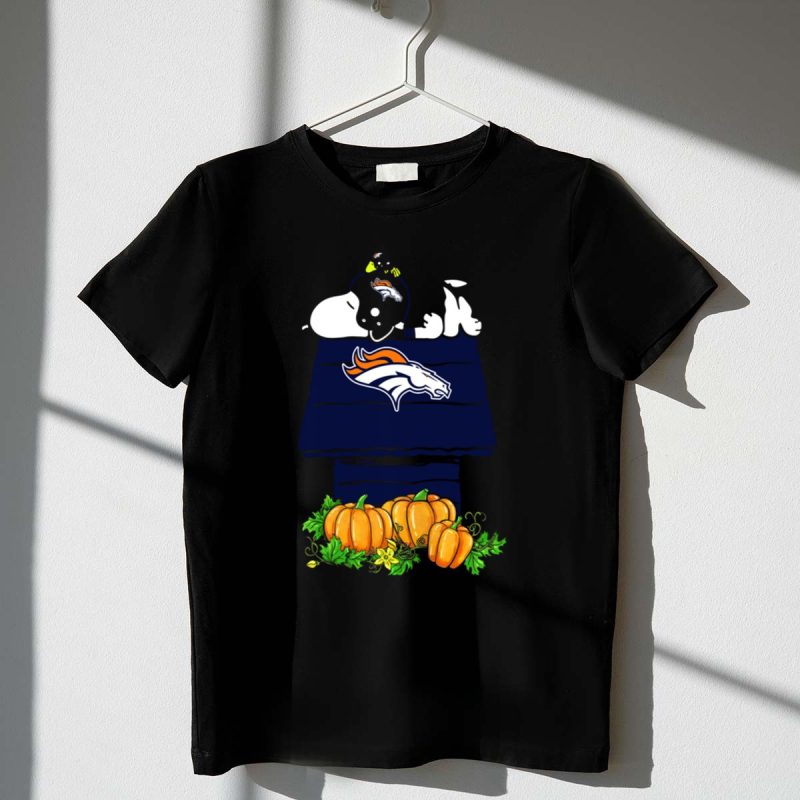 Denver Broncos Snoopy Halloween Pumpkin House 1 T Shirt
