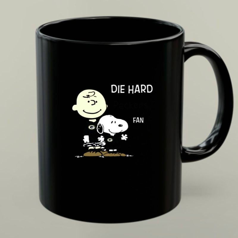 Die Hard Packers Fan Snoopy And Charlie Brown 1 Mug.jpg