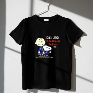 Die Hard Philadelphia Phillies Fan Snoopy And Charlie Brown Shirt