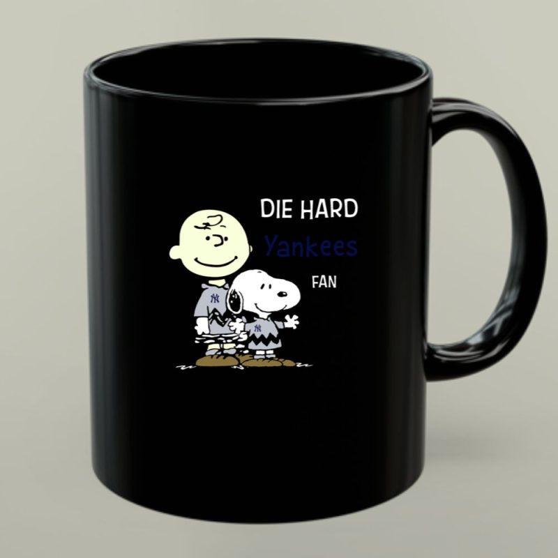 Die Hard Yankees Fan Snoopy And Charlie Brown 1 Mug.jpg