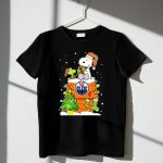 Edmonton Oilers Snoopy Christmas Scene 1 T Shirt.jpg