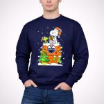 Edmonton Oilers Snoopy Christmas Scene 3 Sweatshirt.jpg