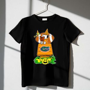 Florida Gators Halloween Snoopy Woodstock Read Book Pumpkins 1 T Shirt.jpg