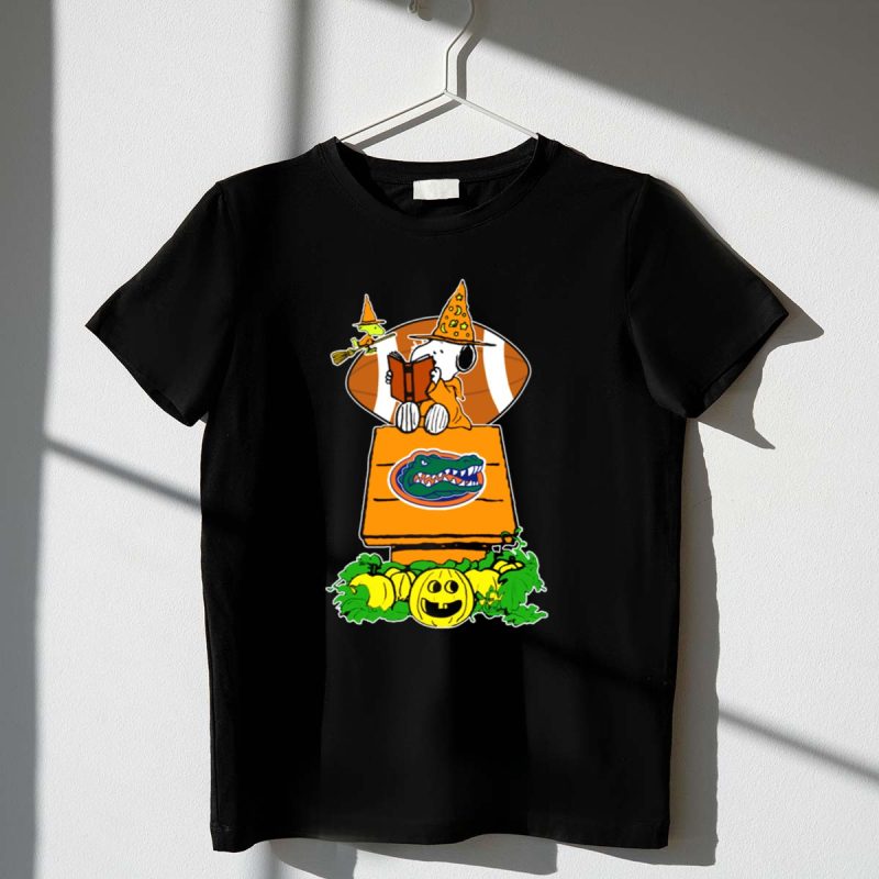 Florida Gators Halloween Snoopy Woodstock Read Book Pumpkins 1 T Shirt.jpg