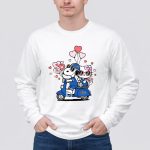 Florida Gators Snoopy and Hello Kitty Valentine 4 Long Sleeves.jpg