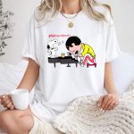 Freddie mercury Snoopy Maglietta Queen Maglia Simpatica 1 T Shirt.jpg