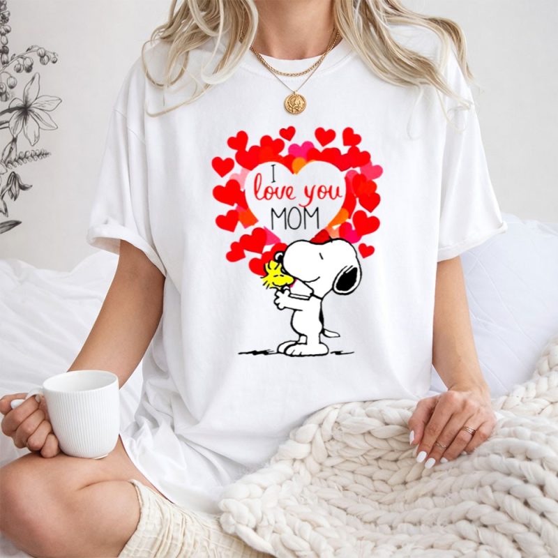 Funny Snoopy And Woodstock I Love You Mom 1 T Shirt