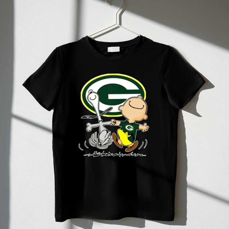 Green Bay Packers Snoopy Charlie Brown Fan Celebration 1 T Shirt
