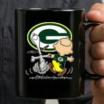 Green Bay Packers Snoopy Charlie Brown Fan Celebration 3 mug.jpg