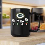 Green Bay Packers Snoopy Charlie Brown Super Bowl Peanuts 2 mug.jpg