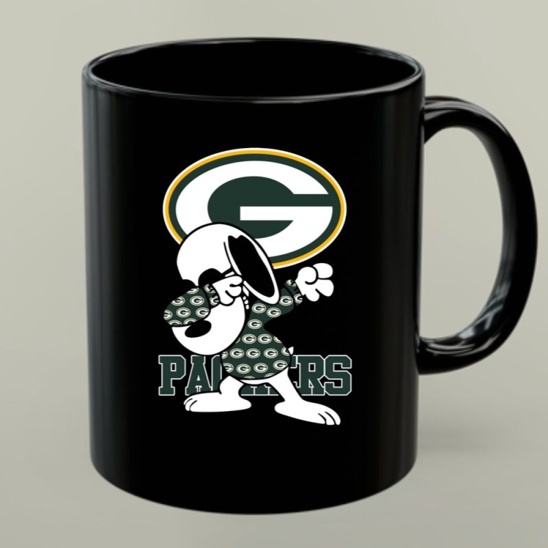 Green Bay Packers Snoopy Dabbing Packers 1 Mug.jpg