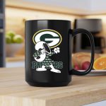 Green Bay Packers Snoopy Dabbing Packers 2 mug.jpg