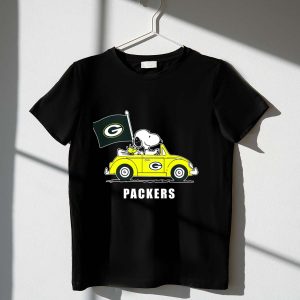 Green Bay Packers Snoopy Driving Car 1 T Shirt