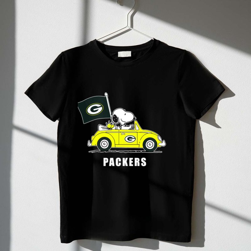 Green Bay Packers Snoopy Driving Car 1 T Shirt