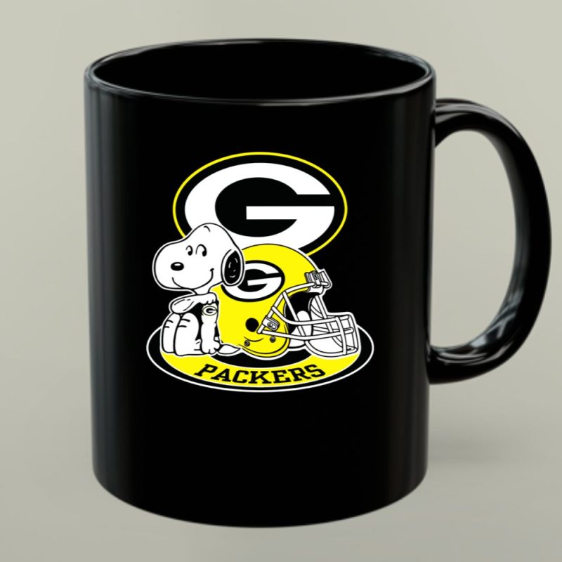 Green Bay Packers Snoopy Helmet 1 Mug.jpg