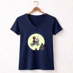 Halloween Auburn TIGERS Football Charlie Brown Snoopy Moon AU 5 Womens V Neck.jpg