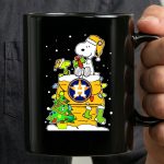 Houston Astros Snoopy Christmas Peanuts Fan Gift 3 mug.jpg