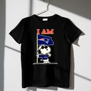 I Am New England Patriots Snoopy Flag 1 T Shirt