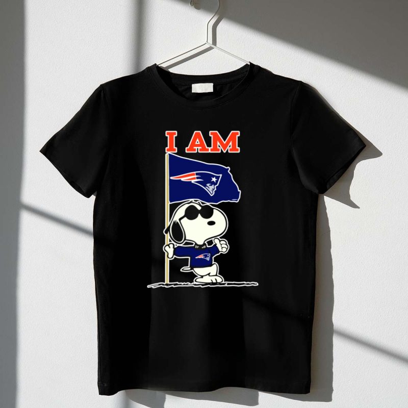 I Am New England Patriots Snoopy Flag 1 T Shirt
