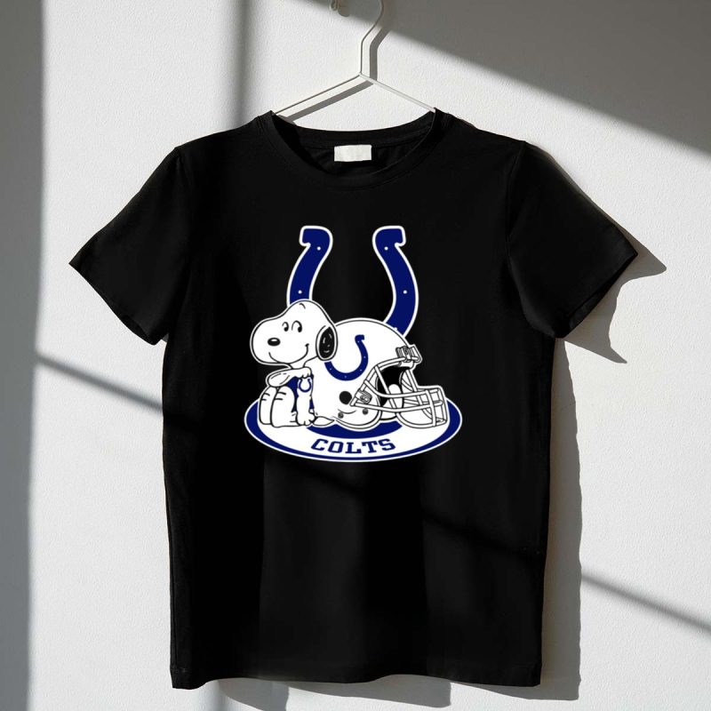 Indianapolis Colts Snoopy With Helmet And Horseshoe 1 T Shirt