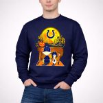 Indianapolis Colts Snoopy and Charlie Brown Halloween Pumpkin Night Scene 3 Sweatshirt